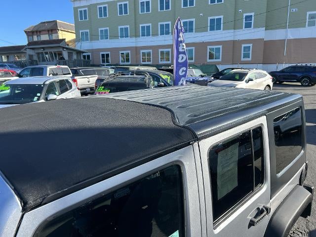2016 Jeep Wrangler Unlimited 4WD 4dr Sport