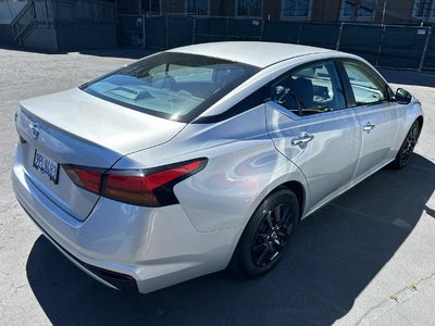 2022 Nissan Altima 2.5 S Sedan