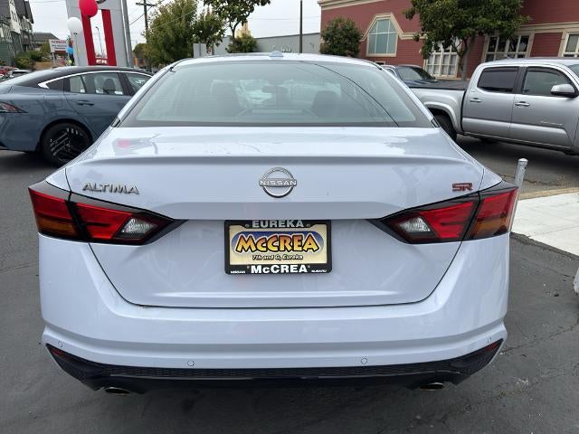 2025 Nissan Altima SR FWD