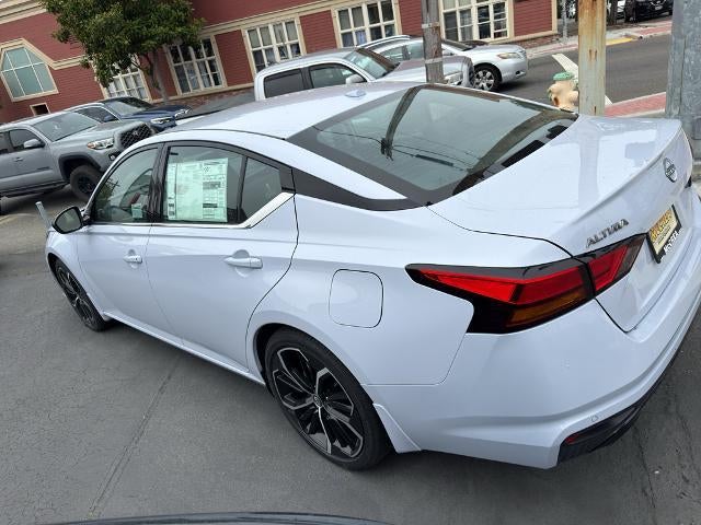 2025 Nissan Altima SR FWD