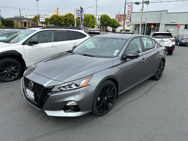 2022 Nissan Altima 2.5 SR Sedan