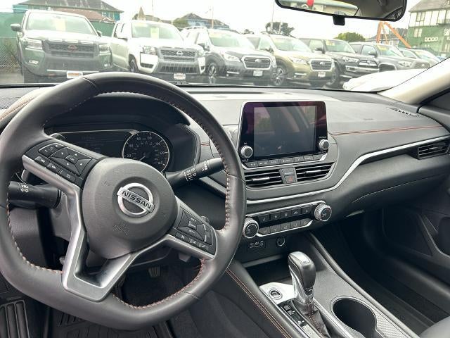 2022 Nissan Altima 2.5 SR Sedan