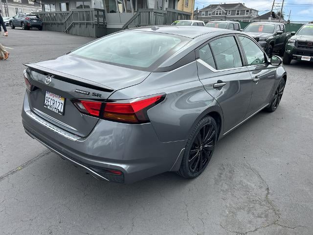 2022 Nissan Altima 2.5 SR Sedan