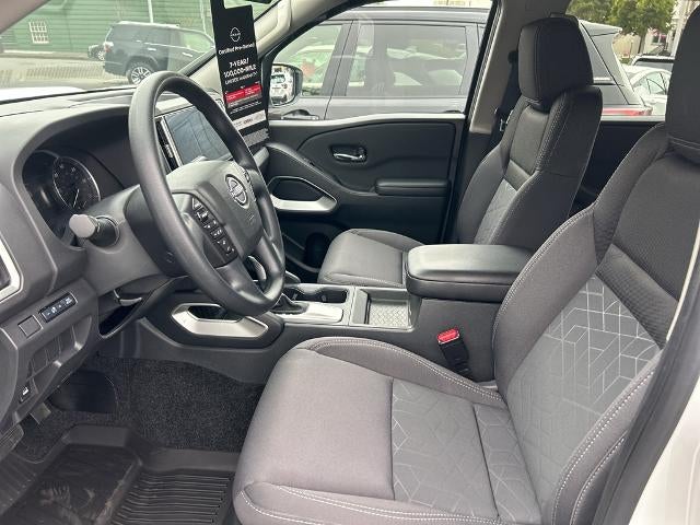 2025 Nissan Frontier Crew Cab 4x4 SV