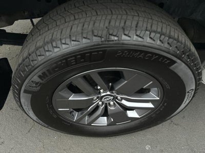 2025 Nissan Frontier Crew Cab 4x4 SV