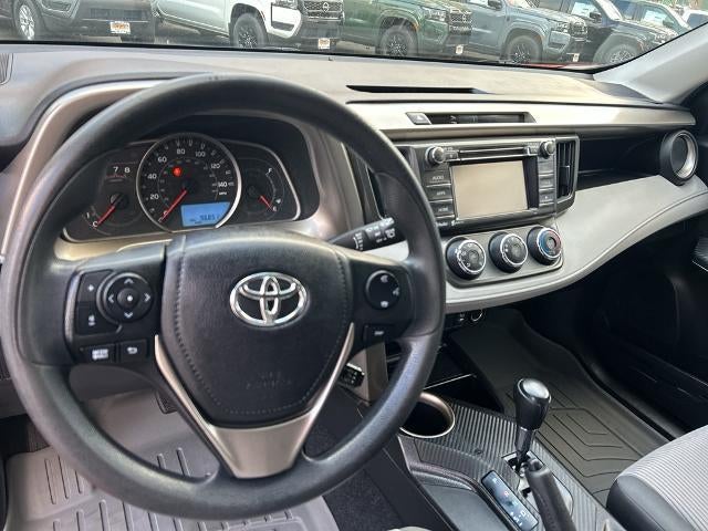 2015 Toyota RAV4 FWD 4dr LE (GS)