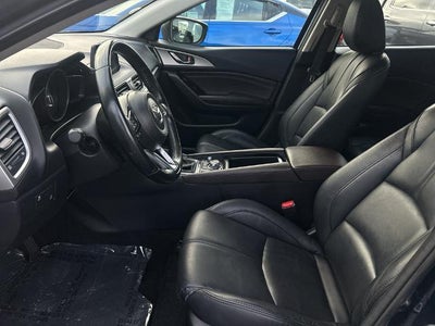 2018 Mazda Mazda3 5-Door Touring Manual