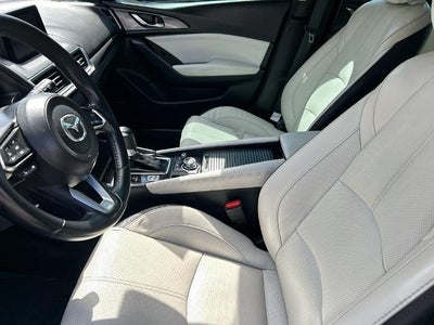 2018 Mazda Mazda3 5-Door Grand Touring Auto