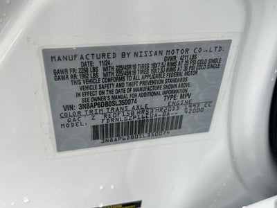 2025 Nissan Kicks SR