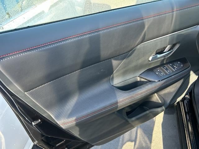 2025 Nissan Kicks SR AWD