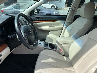 2013 Subaru Outback 2.5i Limited Automatic