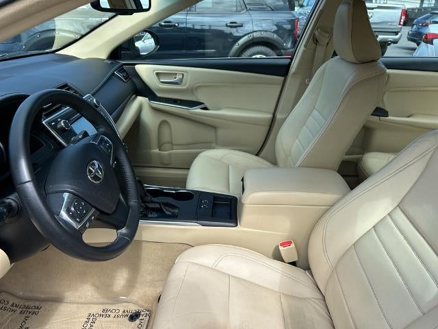 2017 Toyota Camry XLE Auto (SE)