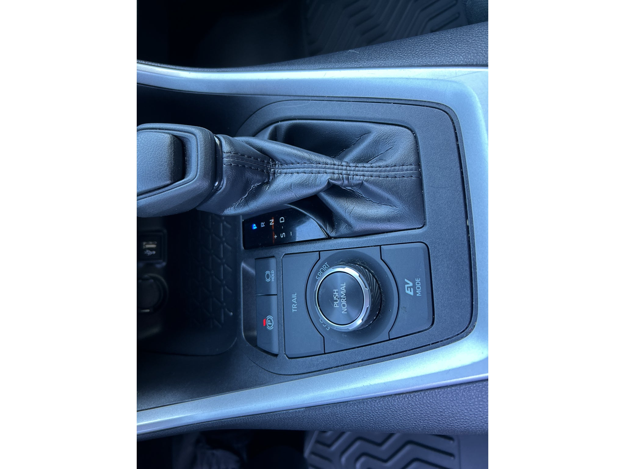 2025 Toyota RAV4 Hybrid Hybrid XLE