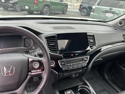 2020 Honda Pilot Touring 8-Passenger AWD