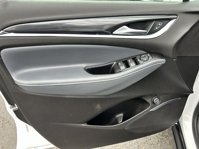 2018 Buick Enclave Essence FWD