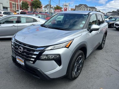 2025 Nissan Rogue FWD SV