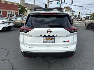 2026 Nissan Rogue Rock Creek®
