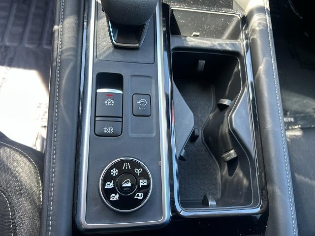 2024 Nissan Pathfinder SV 4WD