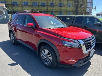 2024 Nissan Pathfinder SV 4WD