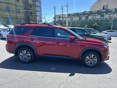 2024 Nissan Pathfinder SV 4WD