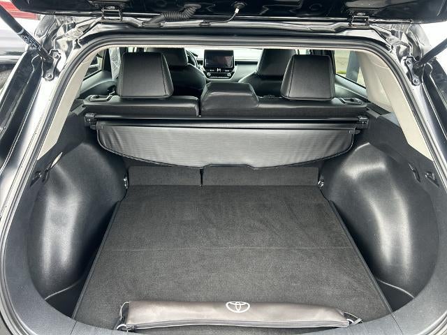 2024 Toyota Corolla Cross XLE 4WD (Natl)