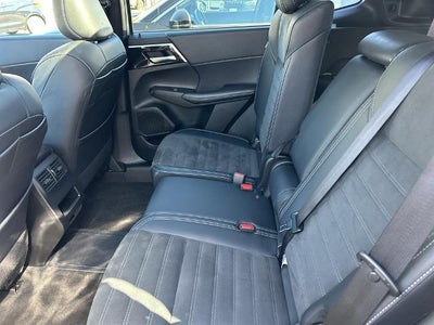 2024 Mitsubishi Outlander Plug-In Hybrid SE S-AWC