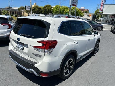 2023 Subaru Forester Touring CVT