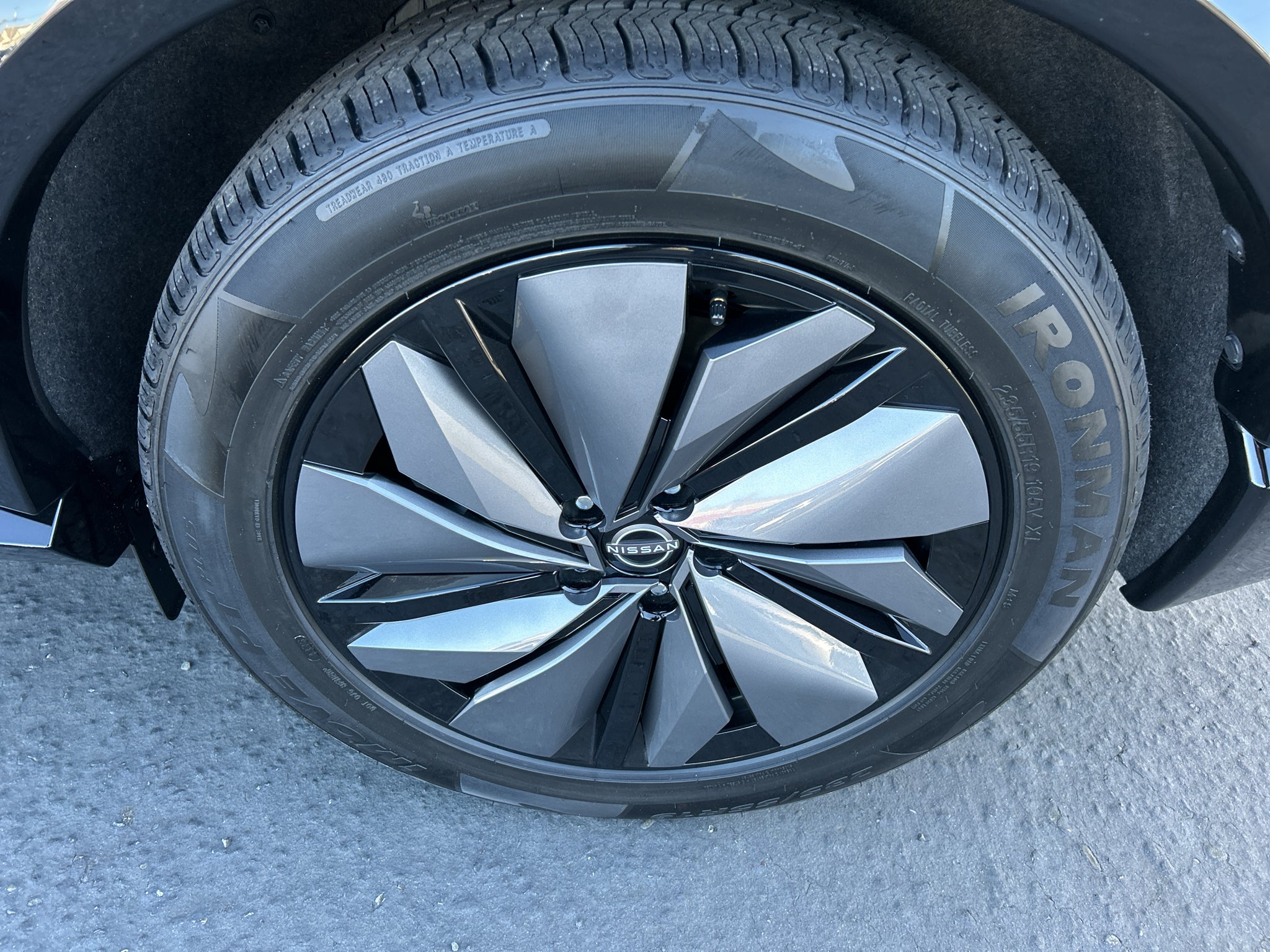 2024 Nissan Ariya EVOLVE+