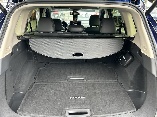 2025 Nissan Rogue AWD Platinum