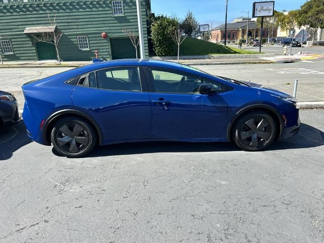 2024 Toyota Prius LE (Natl)