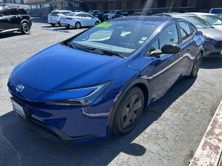 2024 Toyota Prius LE (Natl)