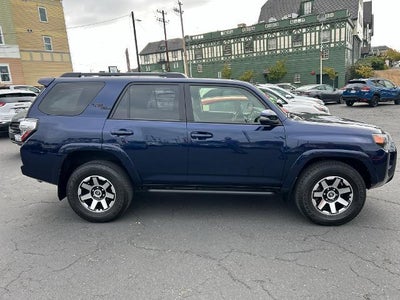 2023 Toyota 4Runner TRD Off Road Premium 4WD (Natl)