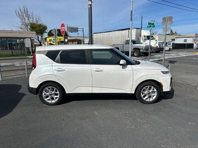 2020 Kia Soul S IVT