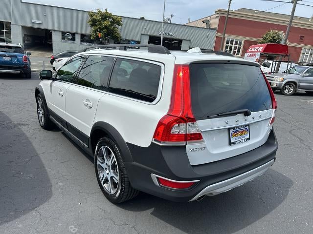 2015 Volvo XC70 AWD 4dr Wgn T6 Premier Plus